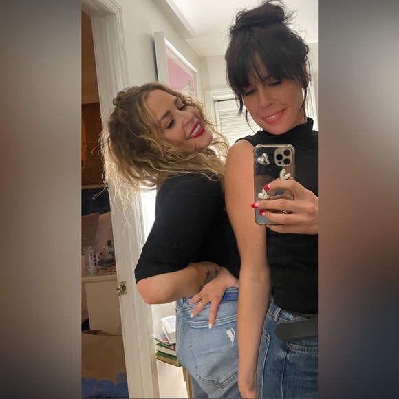 New to poshmark?$10 off with Code: notfromjersey Offers Accepted - Picture 7 of 16